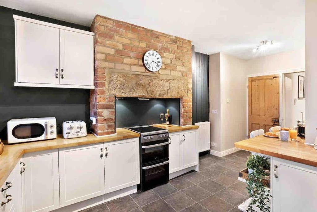 The Stanley Suite 1 Bedroom Apt Dog Friendly Patio Harrogate Exteriör bild